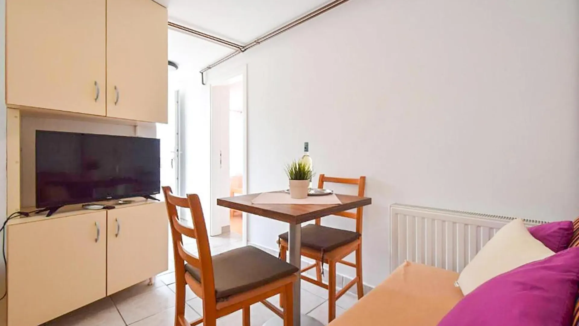 Amazing Apartment In Cizici With Wifi